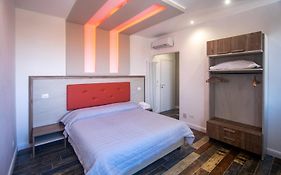 Ricci 16 - Suite & Rooms