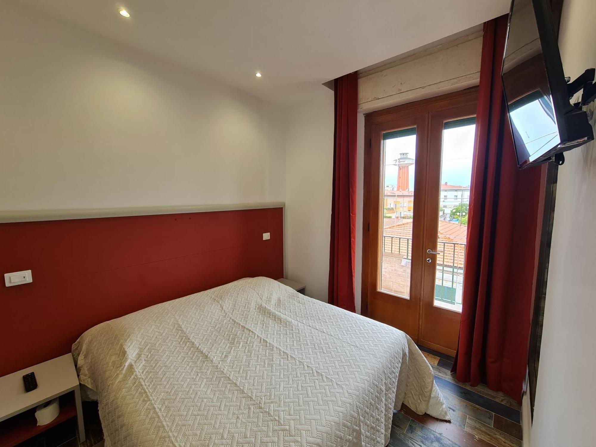 Ricci 16 - Suite & Rooms Livorno Esterno foto