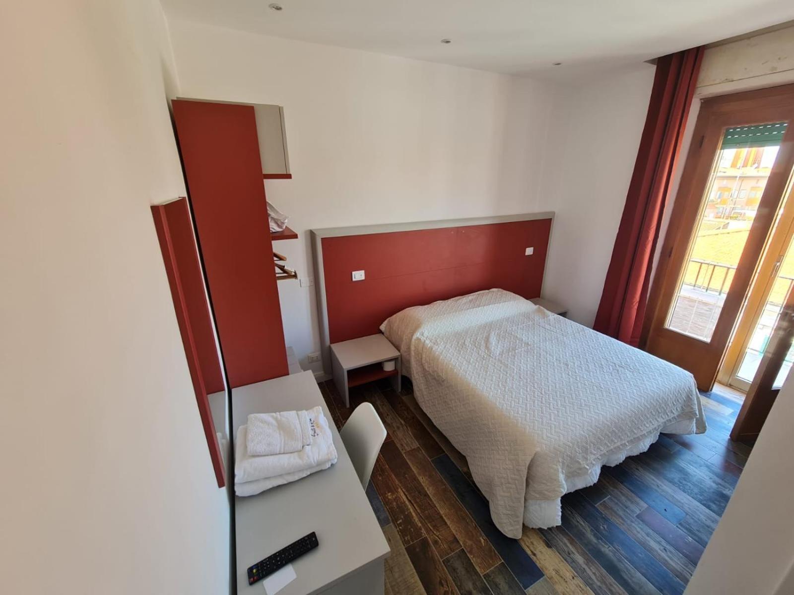 Ricci 16 - Suite & Rooms Livorno Esterno foto